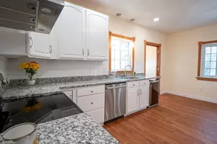 33 Lakeside Dr, Shrewsbury, MA 01545 - Photo 4