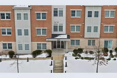 321 Hammond Pond Pkwy #105, Brookline, MA 02467 - Photo 28