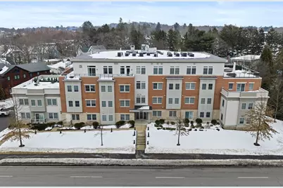 321 Hammond Pond Pkwy #105, Brookline, MA 02467 - Photo 30