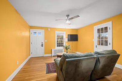 38 Glendale St, Worcester, MA 01602 - Photo 8