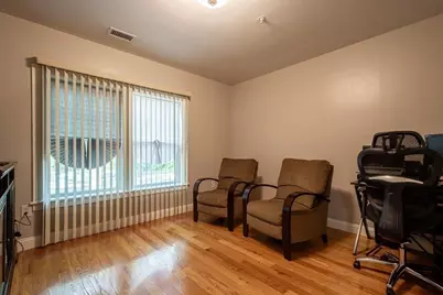 990 Vfw Pkwy #204, Boston, MA 02132 - Photo 12