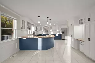 767 Walnut St, Lynnfield, MA 01940 - Photo 2