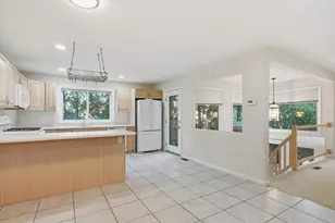 196 Algonquin Trail, Ashland, MA 01721 - Photo 14