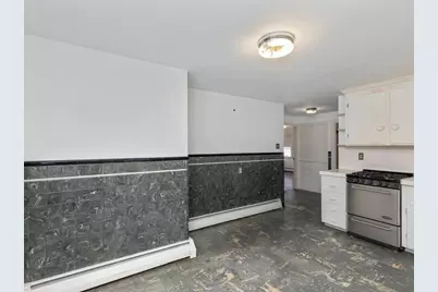 234 Foster St, Lowell, MA 01851 - Photo 8