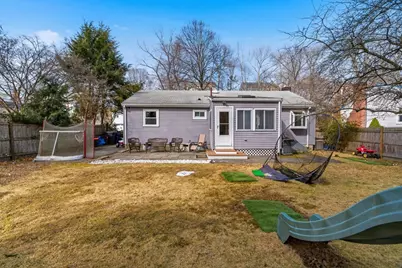 25 Hazelmere Rd, Boston, MA 02131 - Photo 32