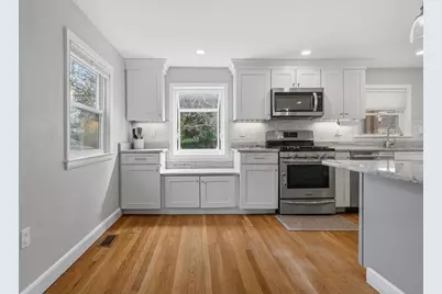 25 Hazelmere Rd, Boston, MA 02131 - Photo 8