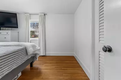 25 Hazelmere Rd, Boston, MA 02131 - Photo 10