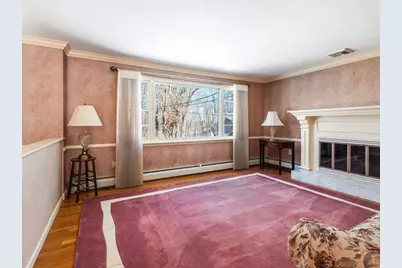 4 Athens St, Auburn, MA 01501 - Photo 4