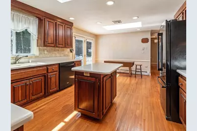 4 Athens St, Auburn, MA 01501 - Photo 10