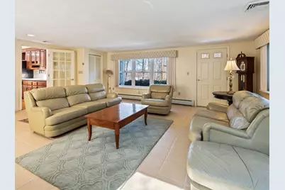 4 Athens St, Auburn, MA 01501 - Photo 12