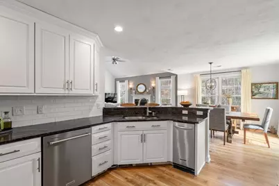 47 Holly Cir #47, Kingston, MA 02364 - Photo 8