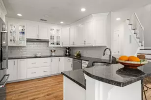 47 Holly Cir, Kingston, MA 02364 - Photo 6