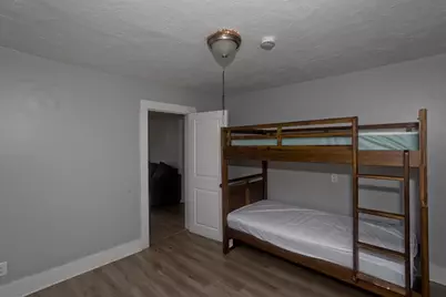 20 E School St, West Springfield, MA 01089 - Photo 14