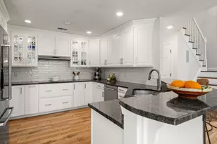 47 Holly Cir, Kingston, MA 02364 - Photo 6