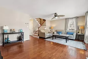 81 Merrimack Meadows Ln, Tewksbury, MA 01876 - Photo 4