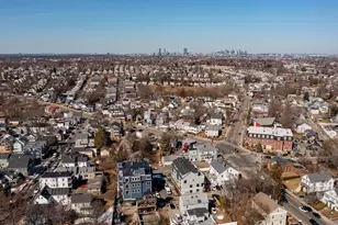 21 Tanglewood Rd, Boston, MA 02124 - Photo 32