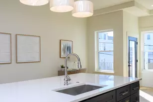 21 Tanglewood Rd, Boston, MA 02124 - Photo 10