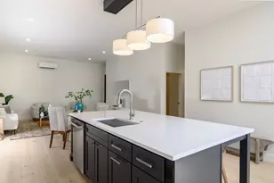 21 Tanglewood Rd, Boston, MA 02124 - Photo 8