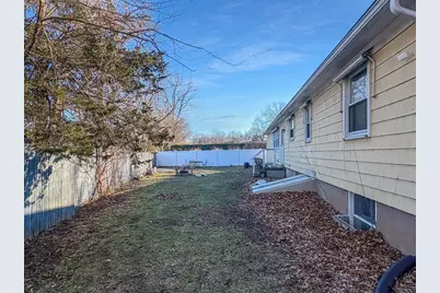 17 Vincent Drive, West Springfield, MA 01089 - Photo 28