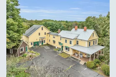 79 Central St, Berlin, MA 01503 - Photo 2