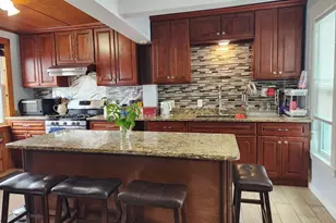 60 Circuit Ave S, Worcester, MA 01603 - Photo 10