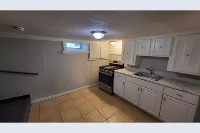 8 Cedar Court #1, Lowell, MA 01852 - Photo 4