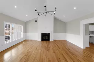 208 Rockland St, Dartmouth, MA 02748 - Photo 18