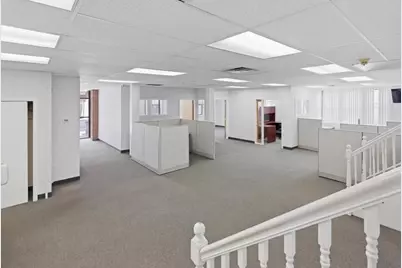 174 Green St, Melrose, MA 02176 - Photo 12