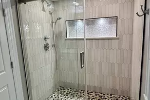 1 Linden St, Woburn, MA 01801 - Photo 16