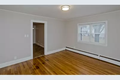 177 Marion St, Chicopee, MA 01013 - Photo 24