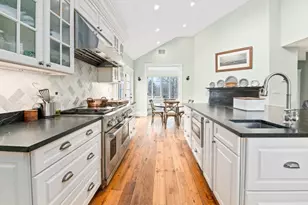 8 Washington St, Sherborn, MA 01770 - Photo 8