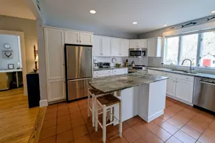 7 Akin St, Dartmouth, MA 02748 - Photo 8