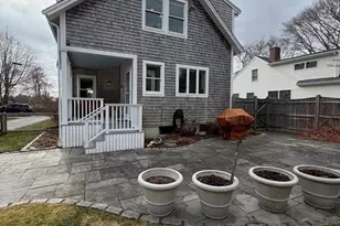 7 Akin St, Dartmouth, MA 02748 - Photo 4