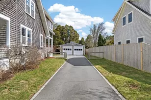 7 Akin St, Dartmouth, MA 02748 - Photo 6