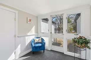 23 Sterling St, Chicopee, MA 01020 - Photo 18