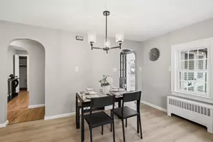 23 Sterling St, Chicopee, MA 01020 - Photo 6