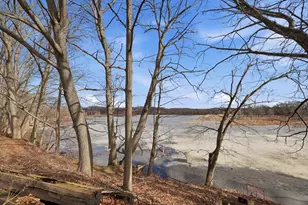 23 Sterling St, Chicopee, MA 01020 - Photo 24