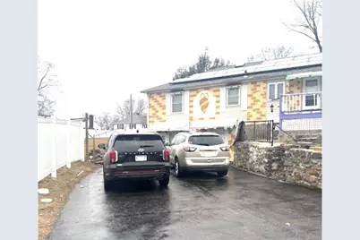 1 Rockland Road Ct, Auburn, MA 01501 - Photo 4