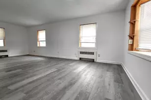 1 Rockland Rd Ct, Auburn, MA 01501 - Photo 8