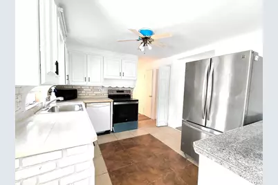 1 Rockland Road Ct, Auburn, MA 01501 - Photo 4