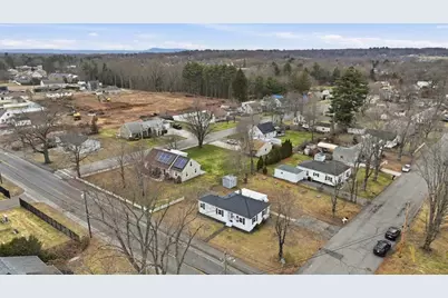 676 Chapin St, Ludlow, MA 01056 - Photo 4