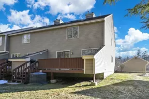 23 Tulip Cir, Haverhill, MA 01830 - Photo 4