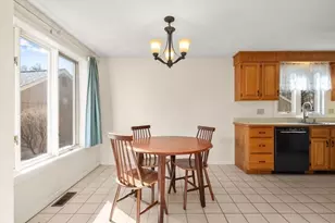 23 Tulip Cir, Haverhill, MA 01830 - Photo 8