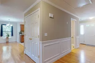 31 Enaya Cir, Worcester, MA 01606 - Photo 4