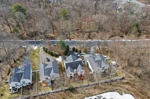 24 Farrwood Pl, Haverhill, MA 01835 - Photo 4