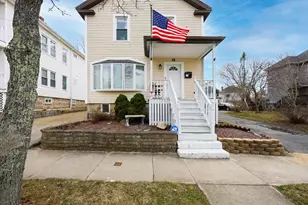 38 Willard St, New Bedford, MA 02744 - Photo 1