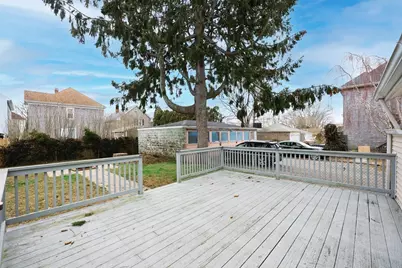 38 Willard St, New Bedford, MA 02744 - Photo 8