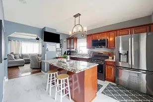 38 Willard St, New Bedford, MA 02744 - Photo 14