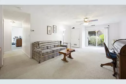 7 Ledgewood Way #8, Peabody, MA 01960 - Photo 14