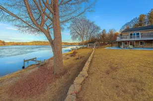 27 Carrier Ln, Sutton, MA 01590 - Photo 2